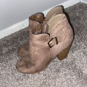 Light brown booties